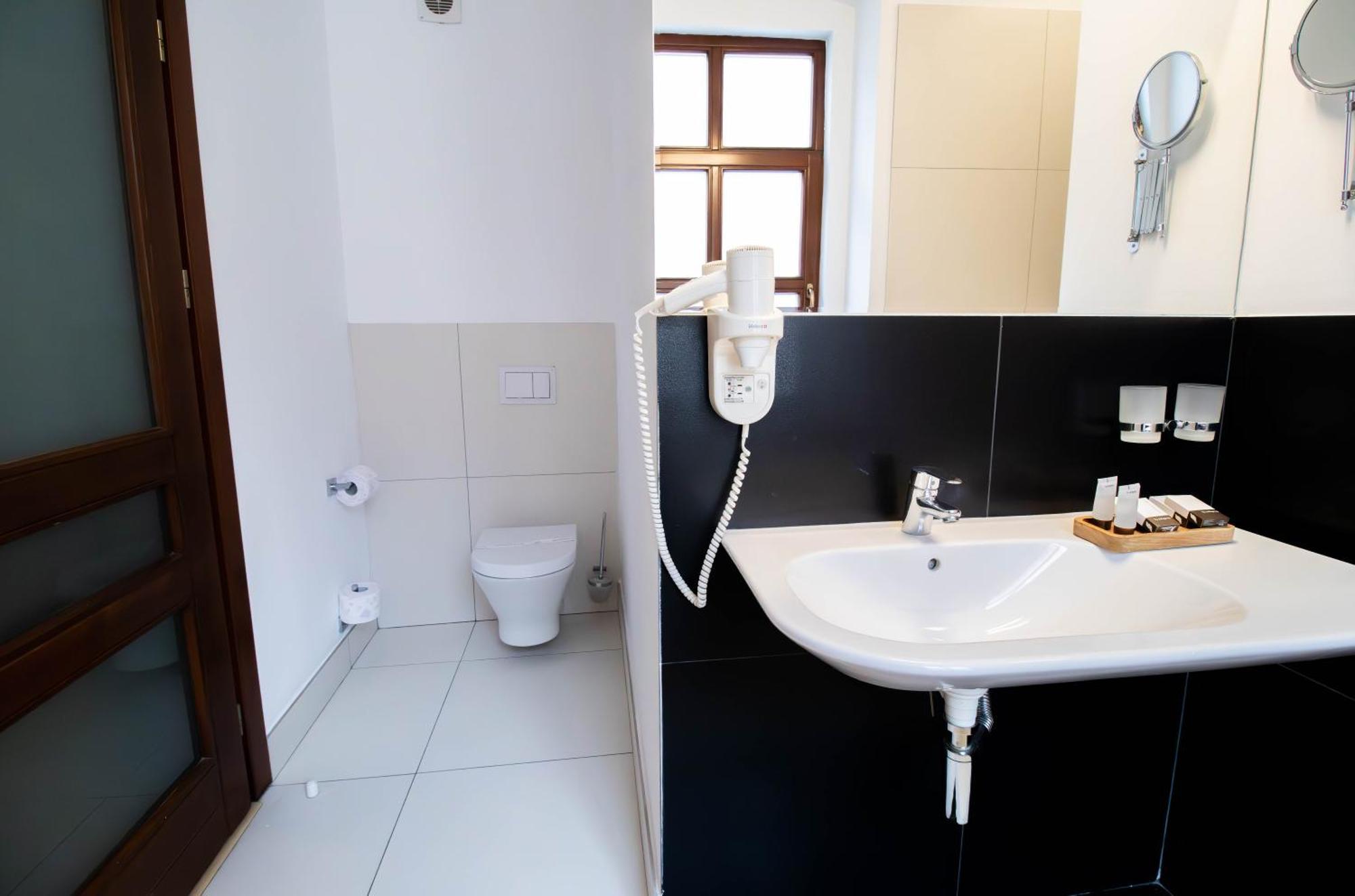 Hotel Ottimo Brasov Ngoại thất bức ảnh