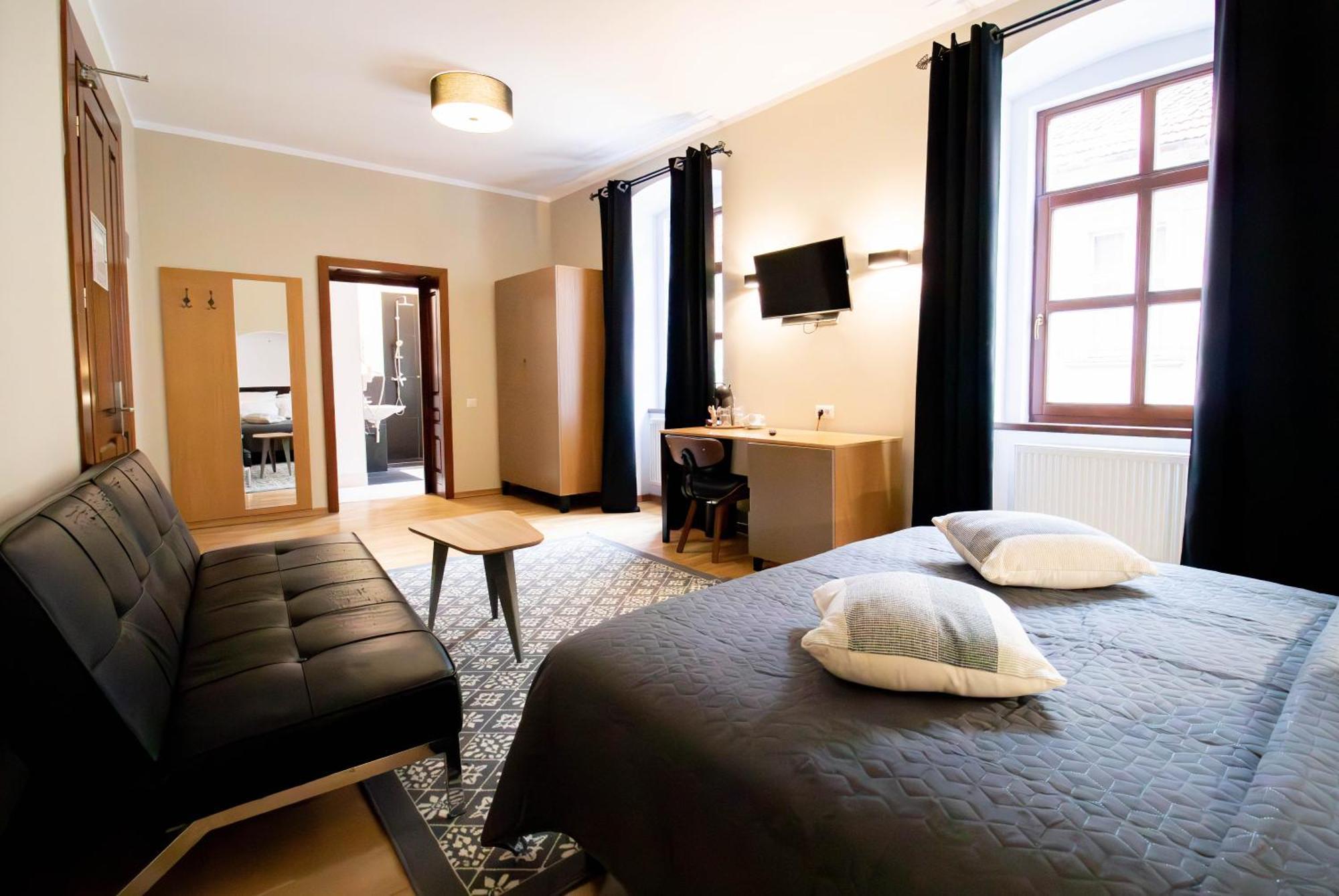 Hotel Ottimo Brasov Ngoại thất bức ảnh