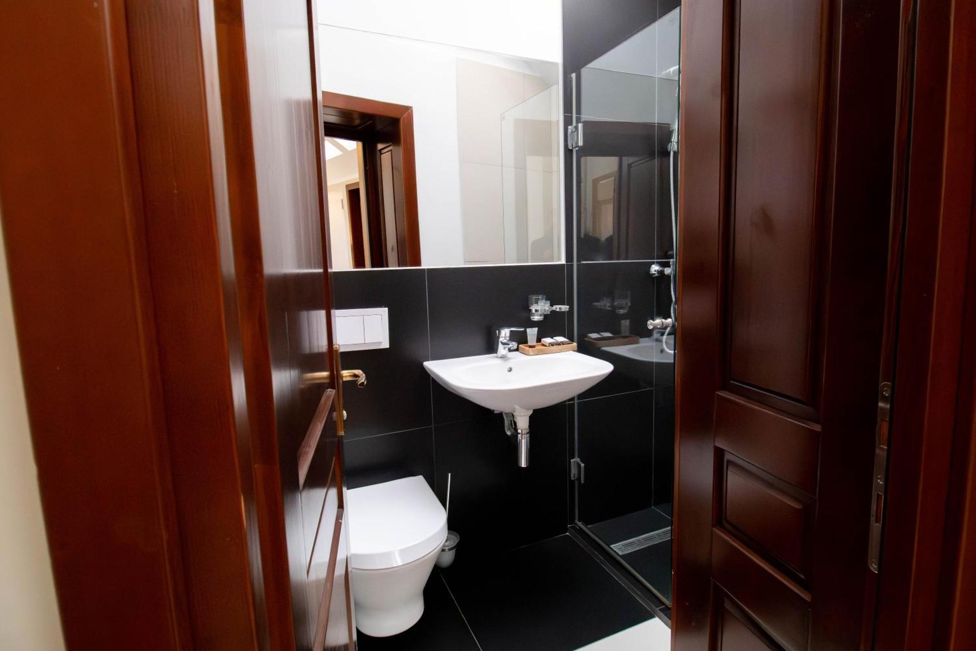 Hotel Ottimo Brasov Ngoại thất bức ảnh