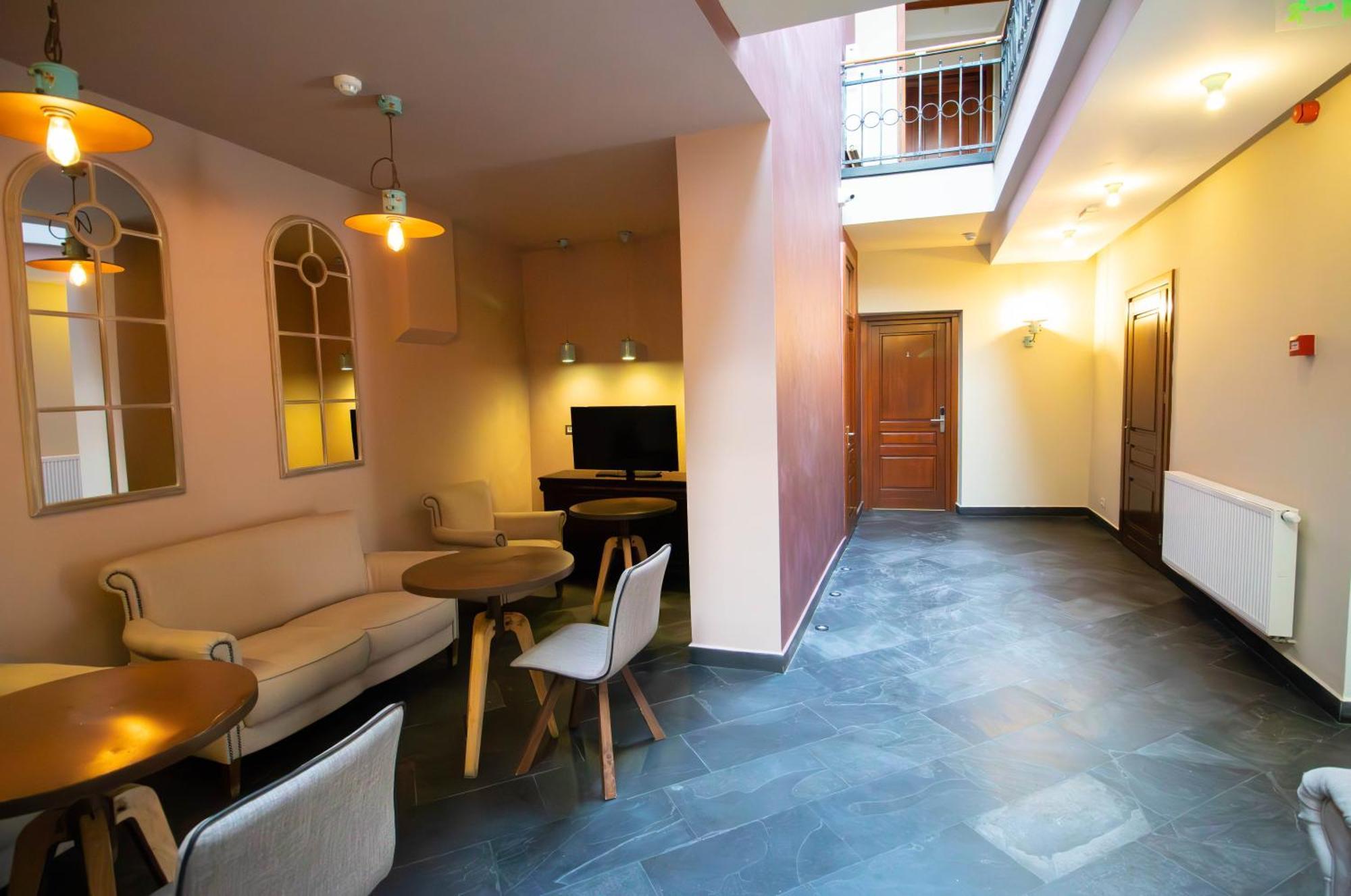 Hotel Ottimo Brasov Ngoại thất bức ảnh